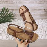 Bohemian ethnic style beach sandals - Image 11