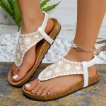 Ladies small flower student sandals - Image 11