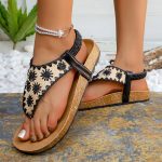 Ladies small flower student sandals - Image 4