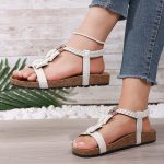 Bohemian ethnic style beach sandals - Image 3