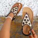 Ladies small flower student sandals - Image 5