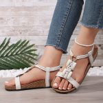 Bohemian ethnic style beach sandals - Image 4