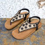 Ladies small flower student sandals - Image 6