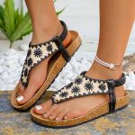 Ladies small flower student sandals - Image 9