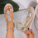 Women's floral wedge sandals - Image 6