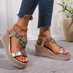 Bohemian wedge sandals - Image 4
