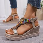 Bohemian wedge sandals - Image 2