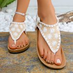 Women's raffia braided floral thong sandals - Image 3