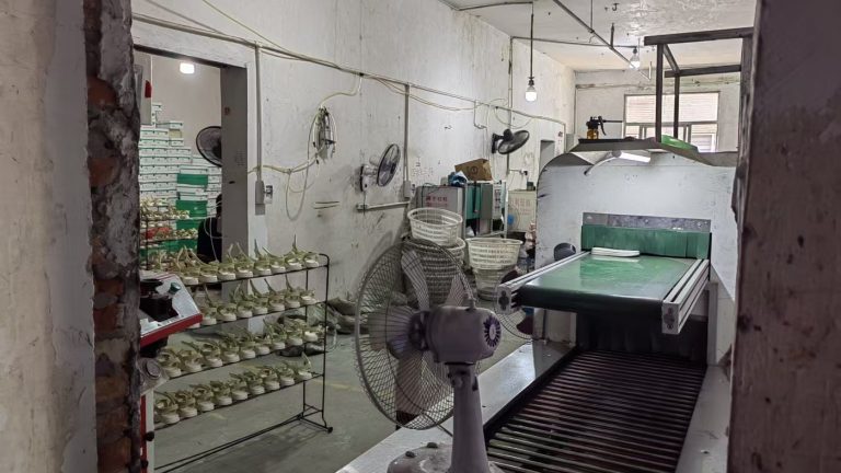 The Weichuang Shoe production floor in Wenling