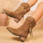 Women's nomadic fringed boots - Image 2